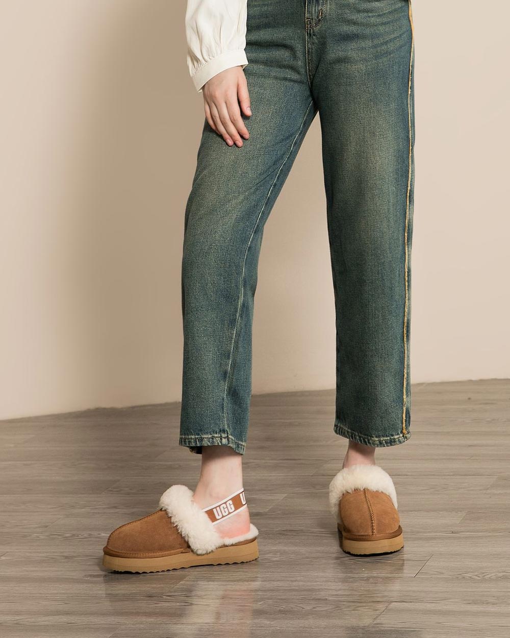 cora ugg platform slippers chestnut live