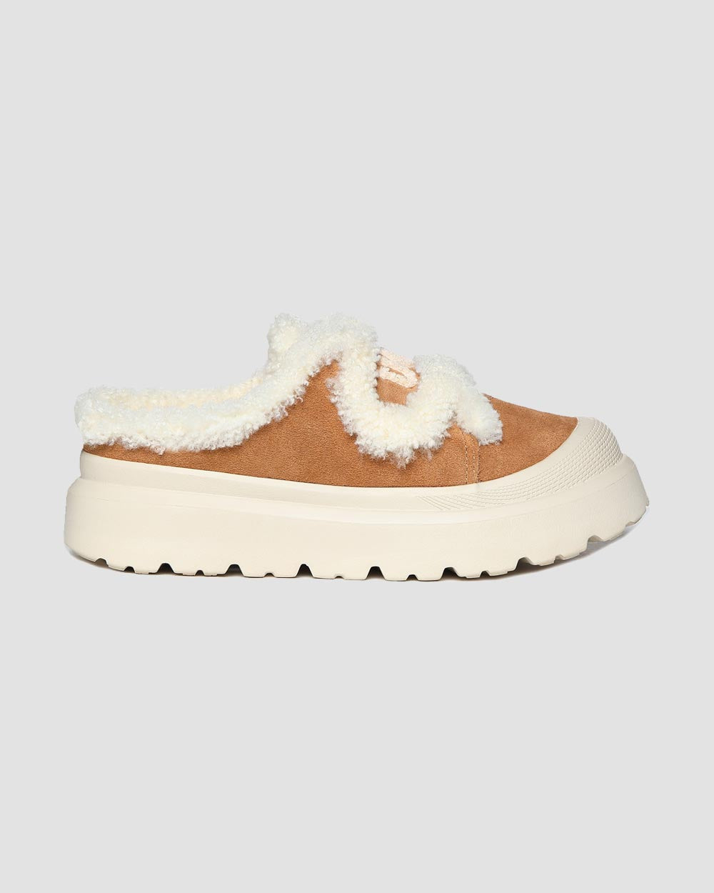 ela platform uggs chestnut side