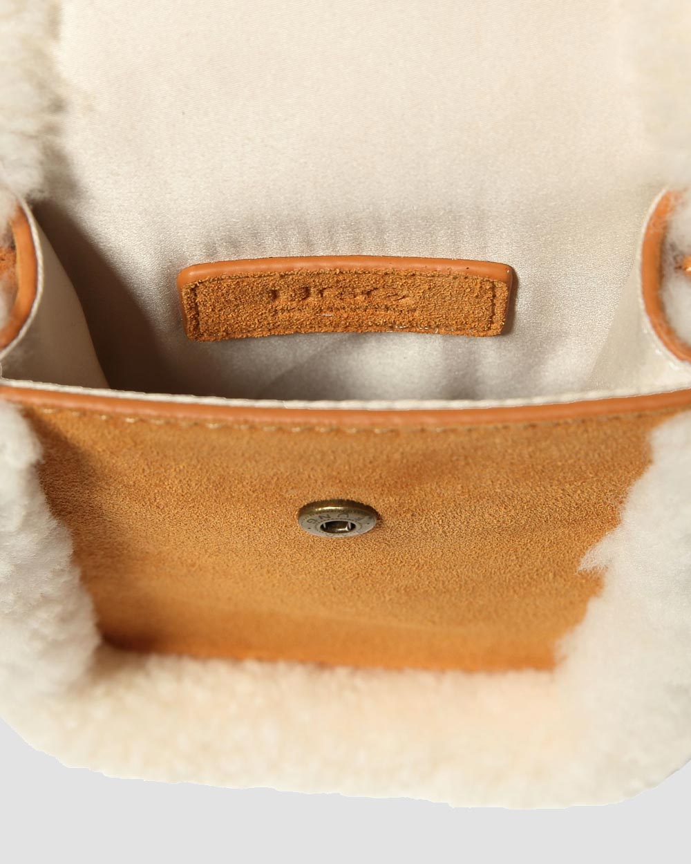 cloud crossbody ugg bag chestnut inside