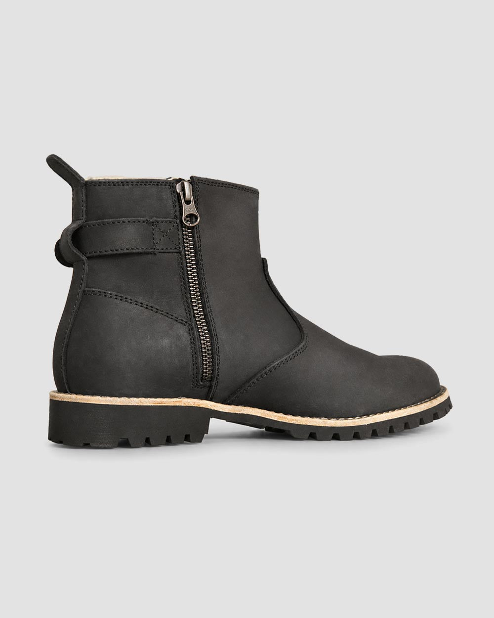 gibson sheepskin lined leather boots black side inner