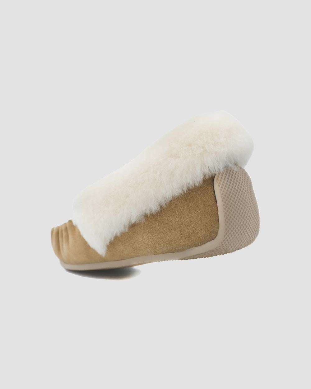 ultimate sheepskin moccasins with heel support chestnut back
